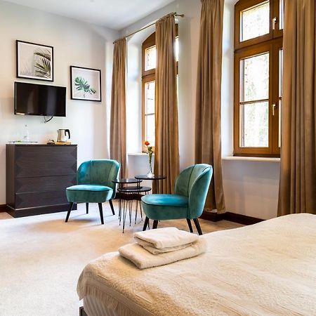Palac Jablonowo Bed & Breakfast Ujscie Bagian luar foto