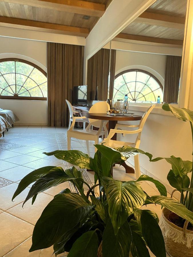 Palac Jablonowo Bed & Breakfast Ujscie Bagian luar foto