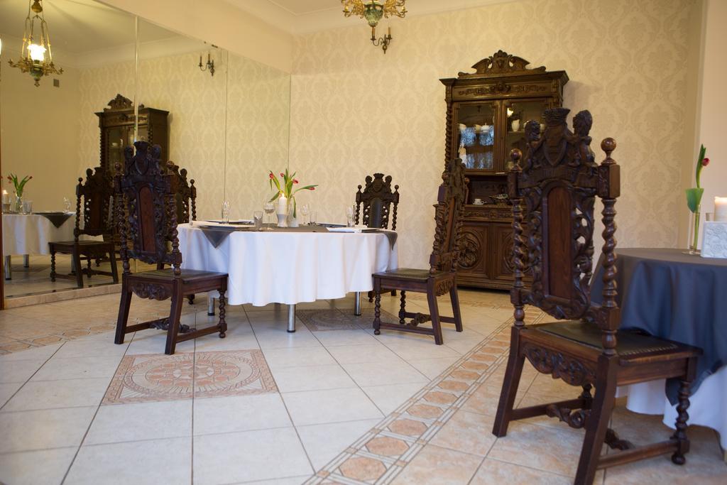 Palac Jablonowo Bed & Breakfast Ujscie Bagian luar foto